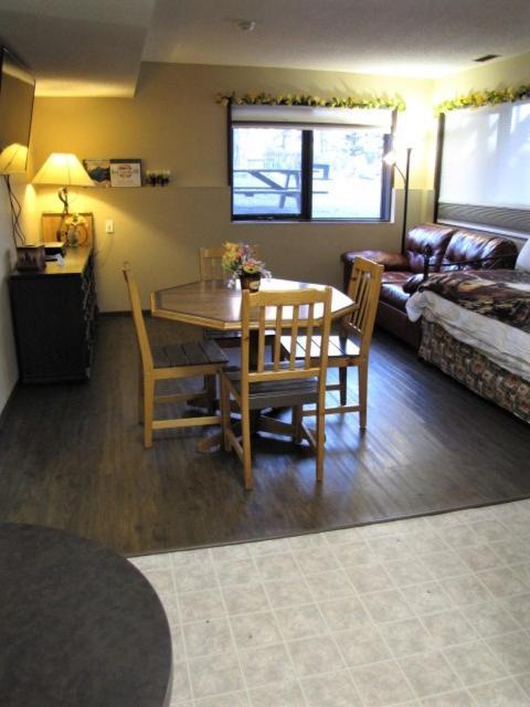 Bear Country Inn And Suites Mountain View ภายนอก รูปภาพ